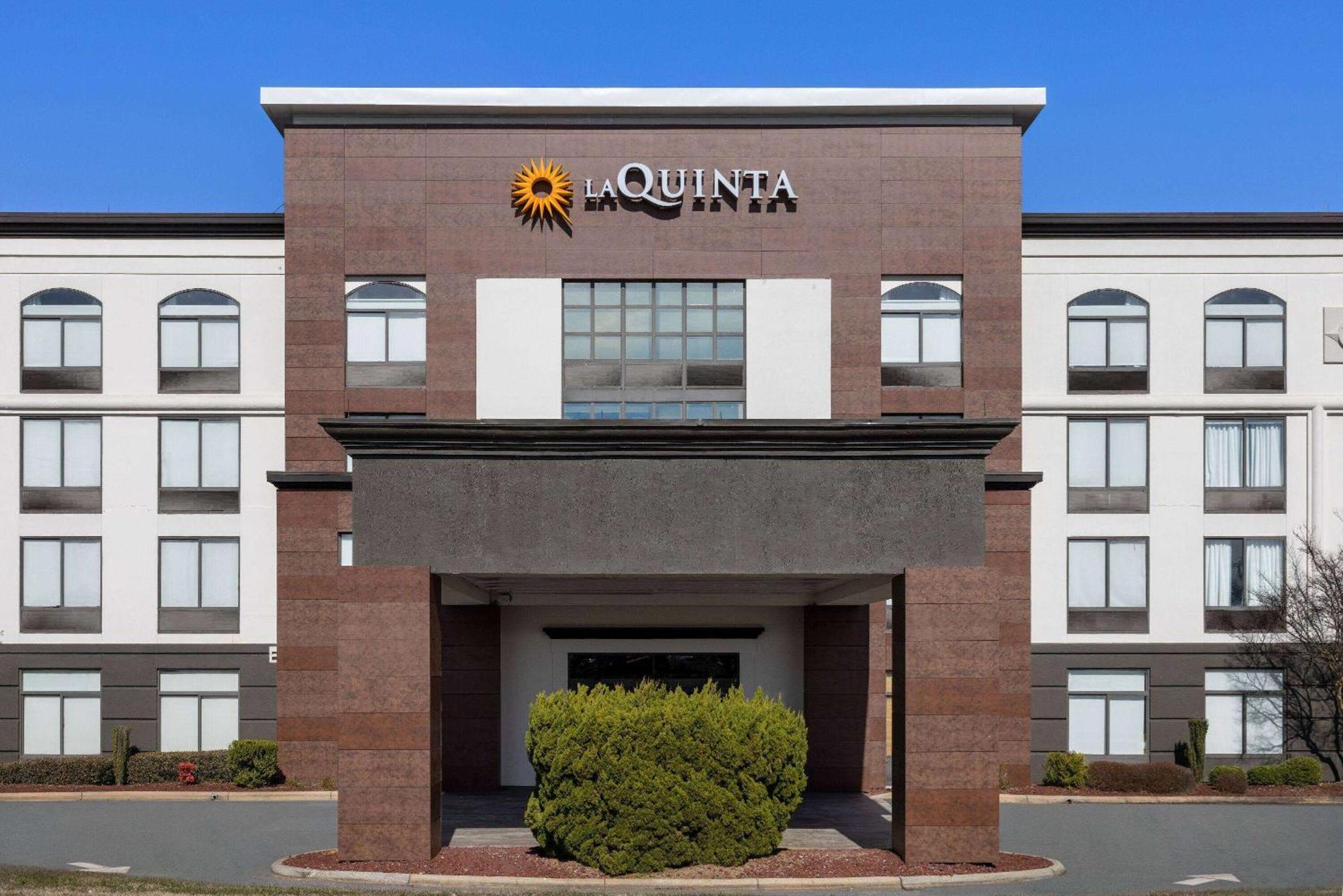 La Quinta Inn & Suites By Wyndham Мурсвилл Экстерьер фото